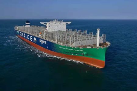 Верфь Hudong Zhonghua Shipbuilding (Group) Co., Ltd., Контейнеровоз 23000TEU, Владелец: CMA